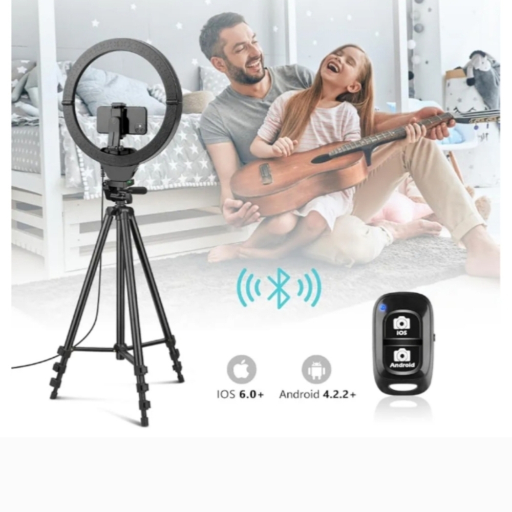 LED Ring Light with Black Tripod and Remote Control - Picture 8 of 9
